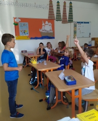 ... ze třetí třídy!